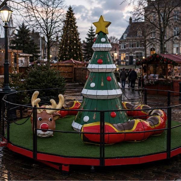 Draaimolen kerstboom, incl. op- en afbouw Draaimolen kerstboom, incl. op- en afbouw